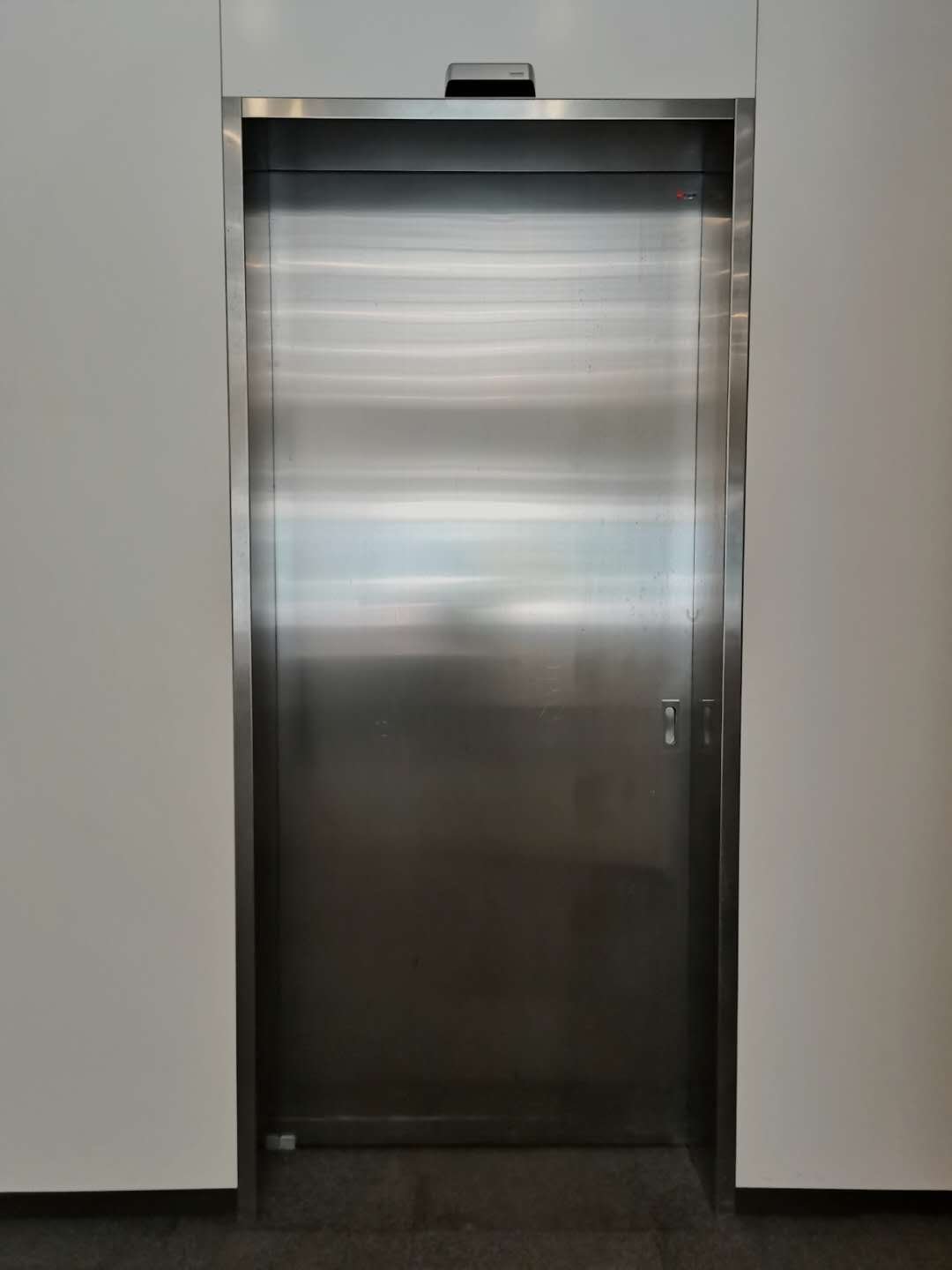 鋼質(zhì)電動(dòng)移門